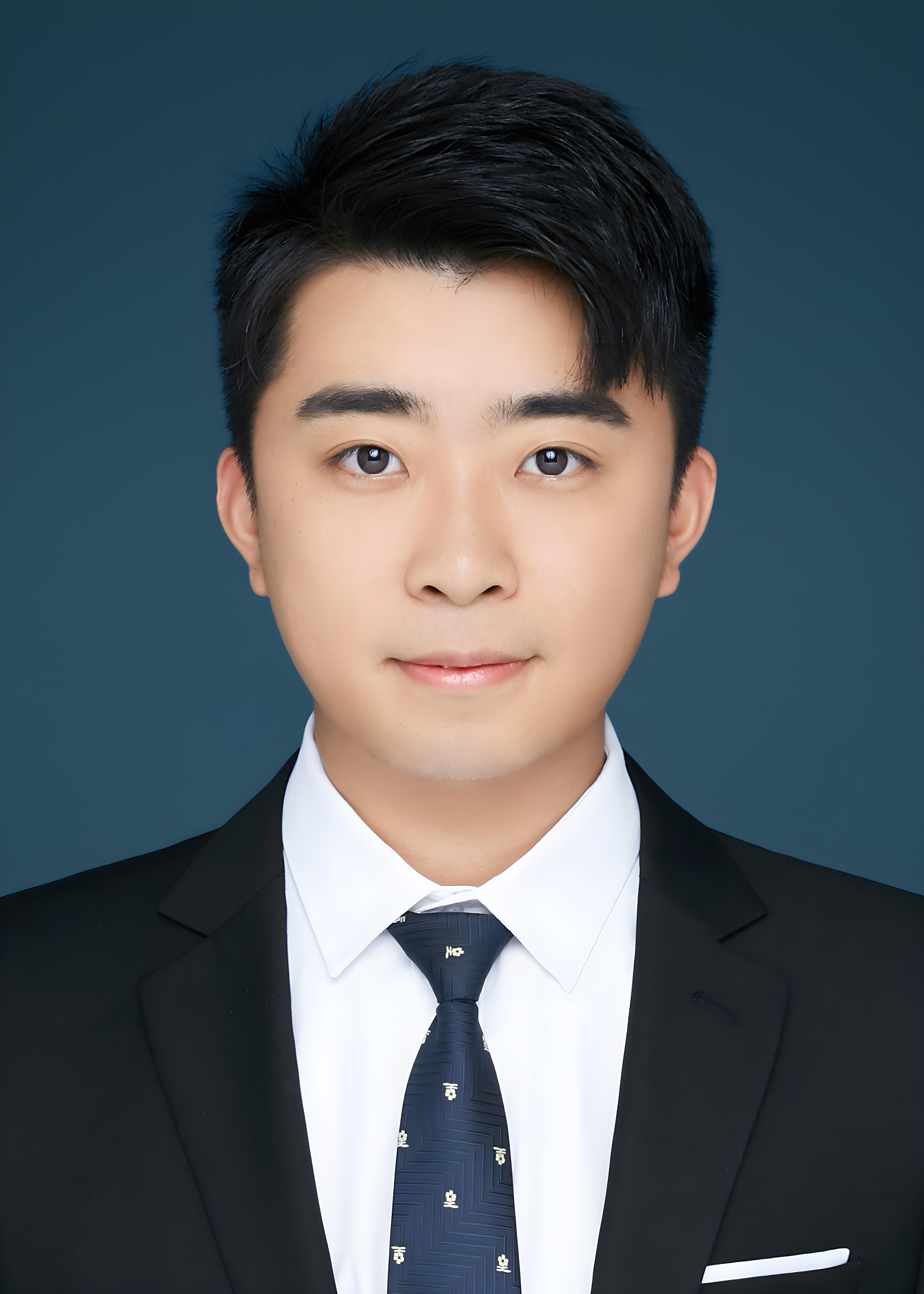 1744267230365116.jpg 110_证件照_员工证件照-尹念.jpg