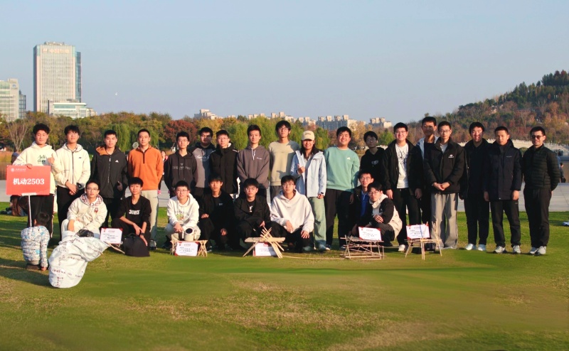 图3+集体合影_resized.jpg